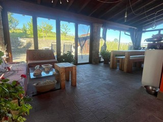 Villa in Vendita a Colli Verdi, 260'000€, 250 m²