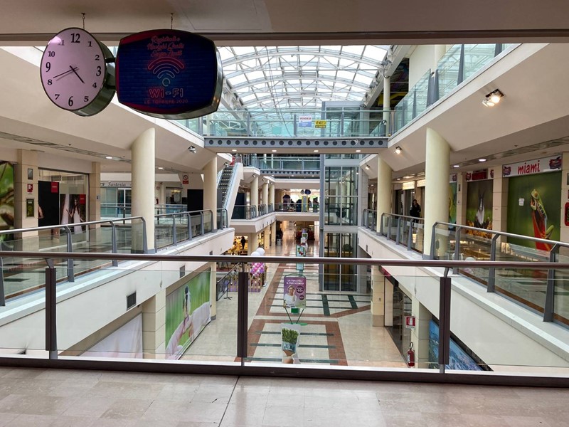 Negozio in Vendita a Corte Franca, 100'000€, 100 m²