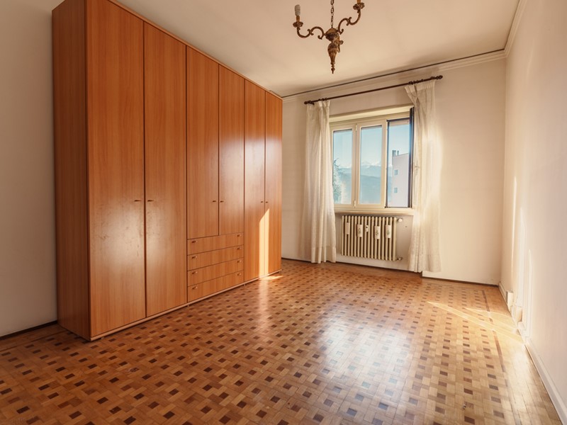 Trilocale in Vendita a Pinerolo, 74'000€, 86 m²