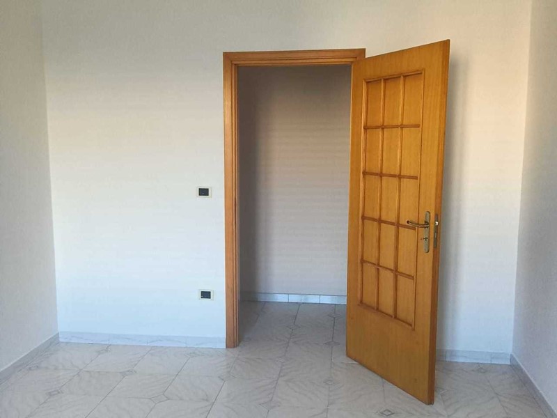 Trilocale in Vendita a Siracusa, zona Tunisi Grottasanta, 90'000&euro;, 100 m²
