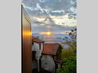 Casa Semi Indipendente in Vendita a Tresana, 129'000€, 100 m²