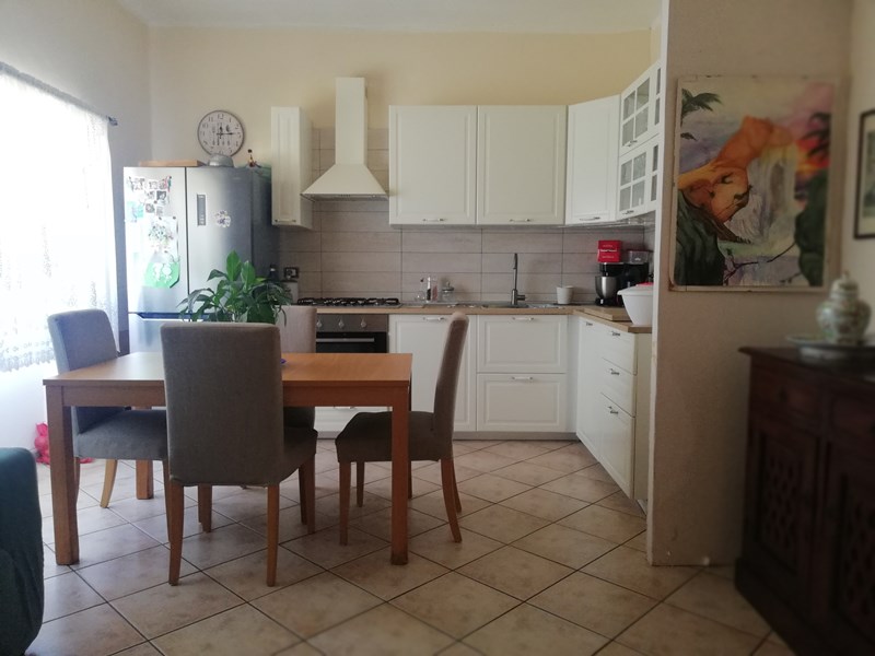 Casa Indipendente in Vendita a Terracina, zona VIA LUNGO SISTO, 279'000€, 200 m²