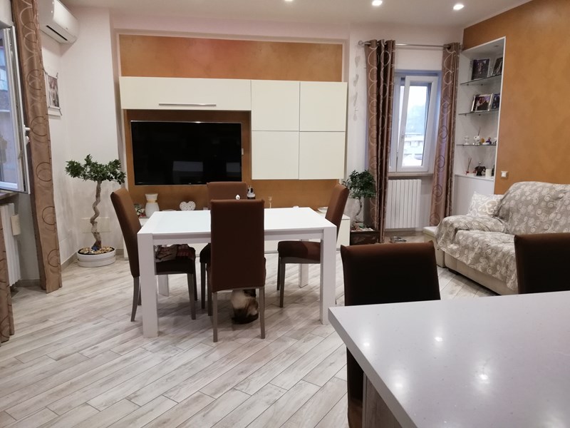 Appartamento in Vendita a Terracina, zona VIA BOTTASSO, 259'000€, 90 m²