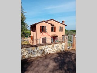 Villa in Vendita a Casciana Terme Lari, zona Ceppato, 420'000€, 180 m², con Box