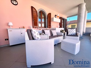 Quadrilocale in Vendita a Massa, 395'000€, 100 m², arredato, con Box