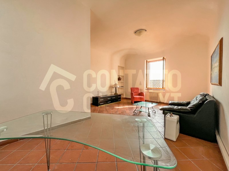 Appartamento in Vendita a Jesi, zona ZONA 1B, 85'000€, 98 m²