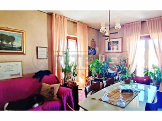 Trilocale in Vendita a Bergamo, 129'000€, 90 m²