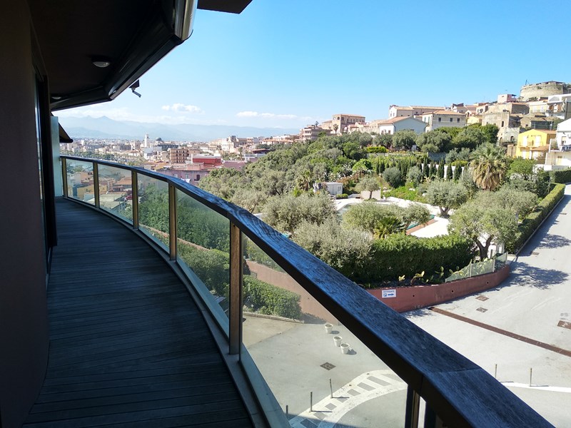 Trilocale in Affitto a Milazzo, zona centrale, 1'200€, 75 m², arredato