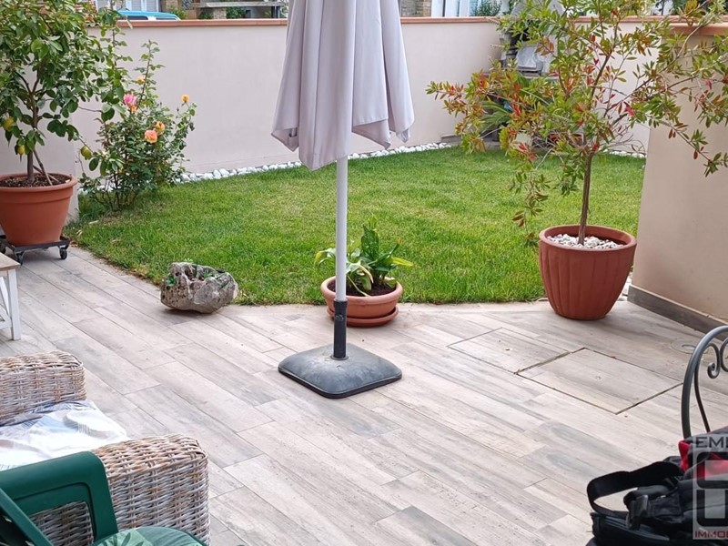 Casa Semi Indipendente in Vendita a Empoli, 650'000€, 180 m², con Box