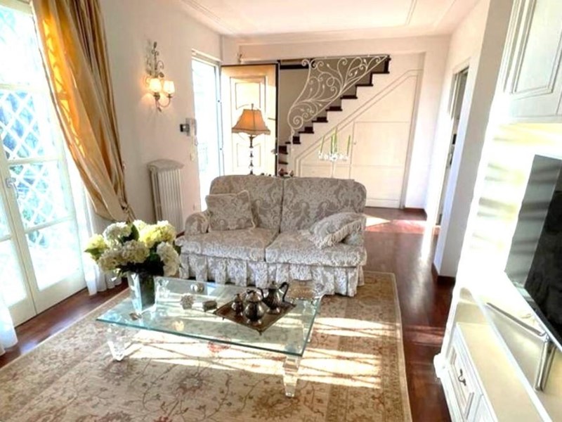 Trilocale in Vendita a Massa, 395'000€, 120 m², arredato