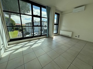 Ufficio in Vendita a Pontedera, 100'000€, 55 m²