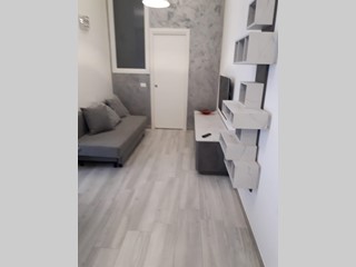 Bilocale in Vendita a Carrara, zona Marina di Carrara, 155'000€, 38 m²