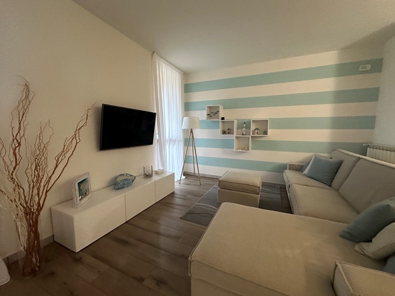 Trilocale in Affitto a Sestri Levante, zona centro, 4'500€, 87 m², con Box