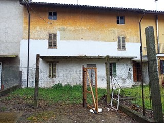 Casa di corte in Vendita a Morano sul Po, 8'000€, 120 m²
