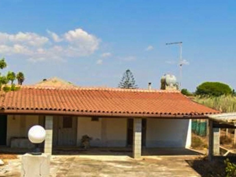Villa in Vendita a Ispica, 70'000€, 115 m²
