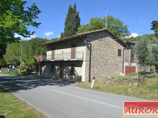 Casa Indipendente in Vendita a Castellina in Chianti, 420'000€, 200 m²