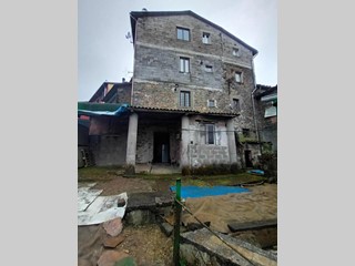 Casa Indipendente in Vendita a Bagni di Lucca, 130'000€, 120 m²