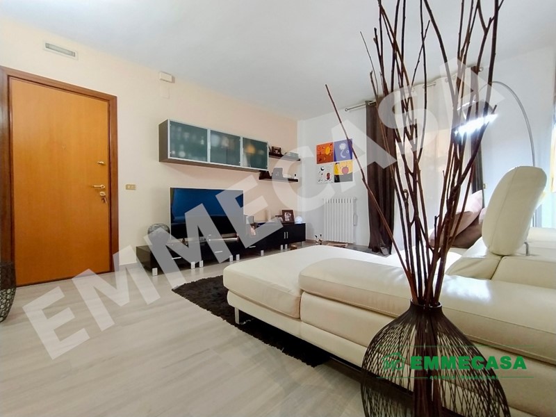 Trilocale in Vendita a Valenzano, 128'000€, 90 m²