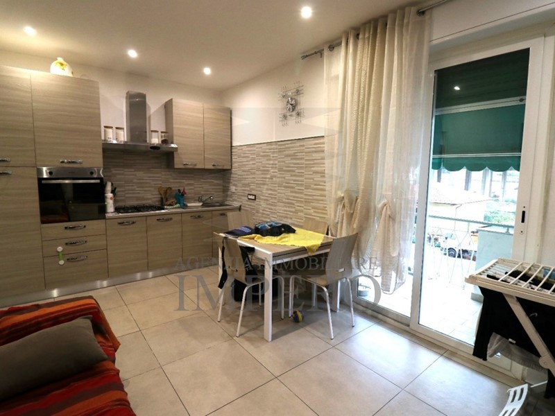 Trilocale in Vendita a Ventimiglia, zona Roverino, 165'000€, 75 m²