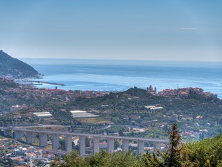 Villa in Vendita a Imperia, zona Poggi, 790'000€, 230 m², con Box