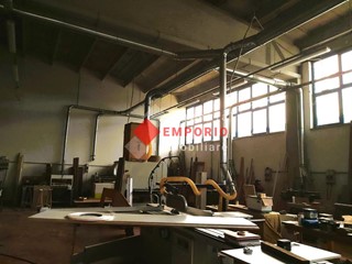Capannone in Vendita a Ponsacco, 190'000€, 370 m²