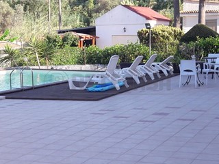 Villa in Vendita a Siracusa, 580'000&euro;, 449 m², arredato, con Box