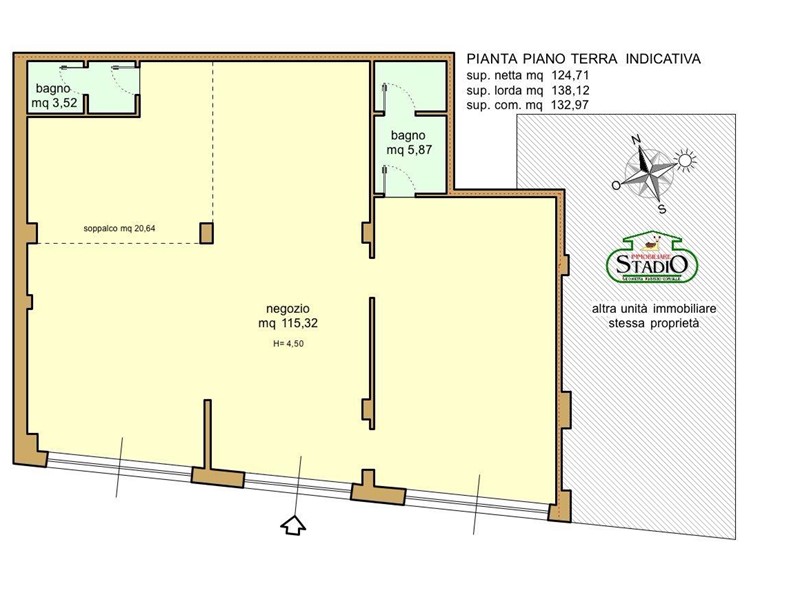 Negozio in Vendita a Carrara, zona Fossola, 215'000€, 125 m²