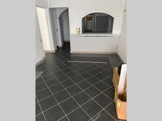 Attività commerciale in Affitto a Sestri Levante, 600€, 40 m²
