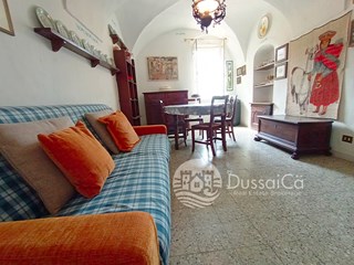Quadrilocale in Vendita a Dolceacqua, 115'000€, 50 m², arredato