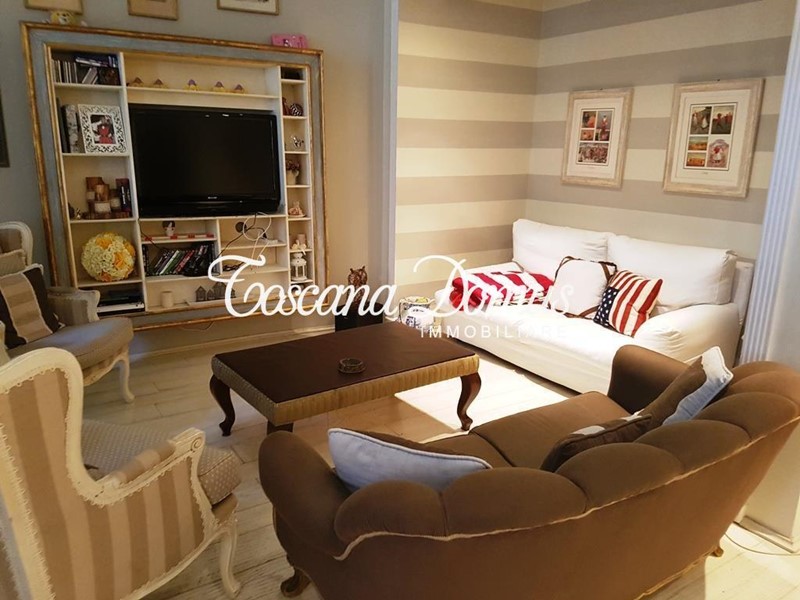 Appartamento in Vendita a Siena, 750'000€, 178 m², arredato