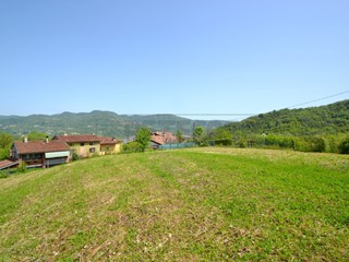 Terreno edificabile in Vendita a Valdagno, zona Piana, 125'000€, 1860 m²