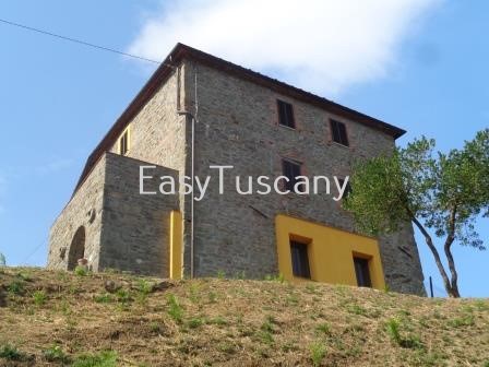 Casa Indipendente in Vendita a Villa Basilica, 240'000€, 260 m²