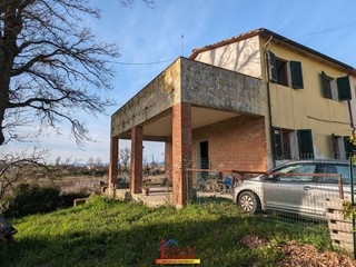 Casa Semi Indipendente in Vendita a Vinci, zona San Pantaleo, 180'000€, 160 m²