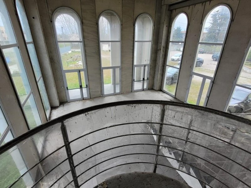 Capannone in Affitto a Capannori, 14'000€, 4000 m²