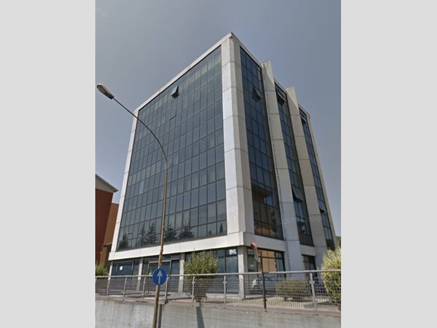 Negozio in Vendita a Parma, 300'000€, 150 m²