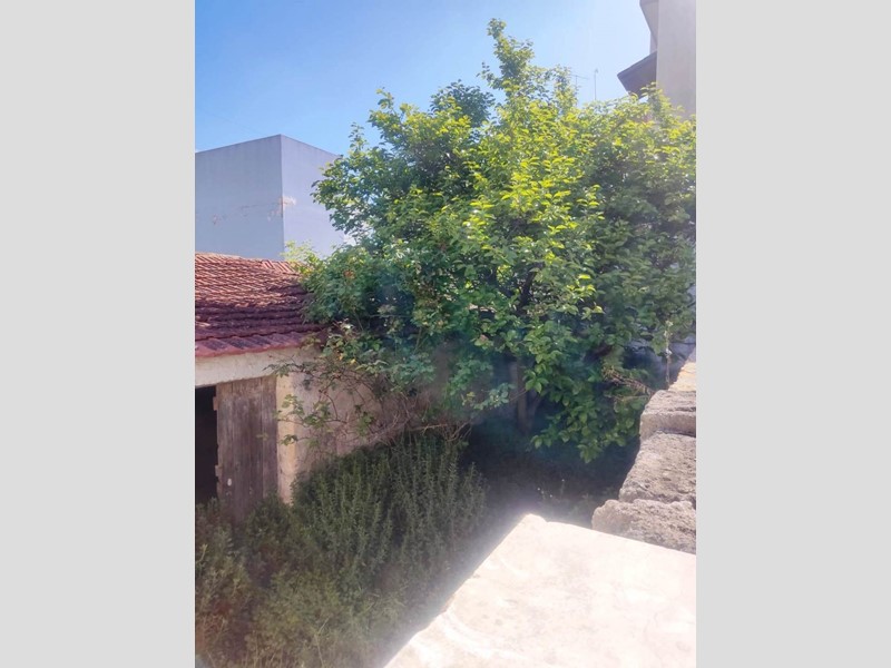 Casa Indipendente in Vendita a Sammichele di Bari, 75'000€, 100 m²