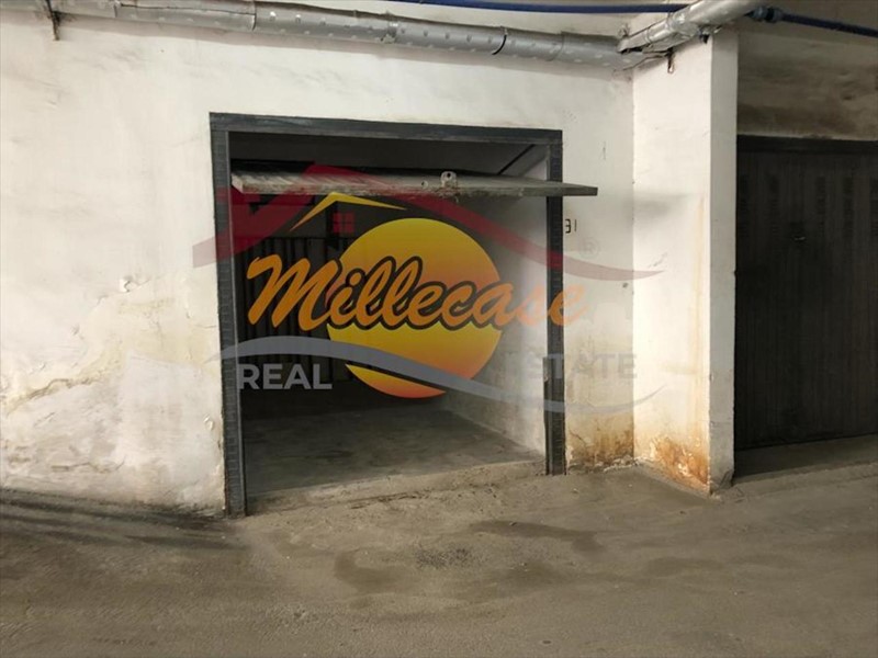 Box in Vendita a Siracusa, zona Tisia - Tica - Zecchino, 19'000&euro;, 19 m²