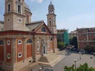 Appartamento in Vendita a Genova, zona Carignano, 350'000€, 155 m²