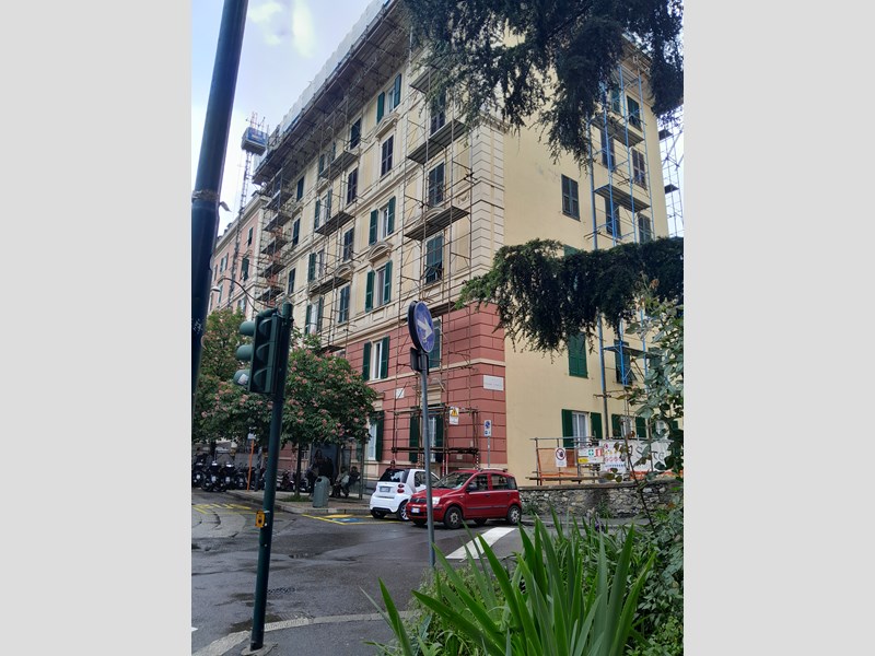 Appartamento in Vendita a Genova, zona Castelletto, 295'000€, 155 m²