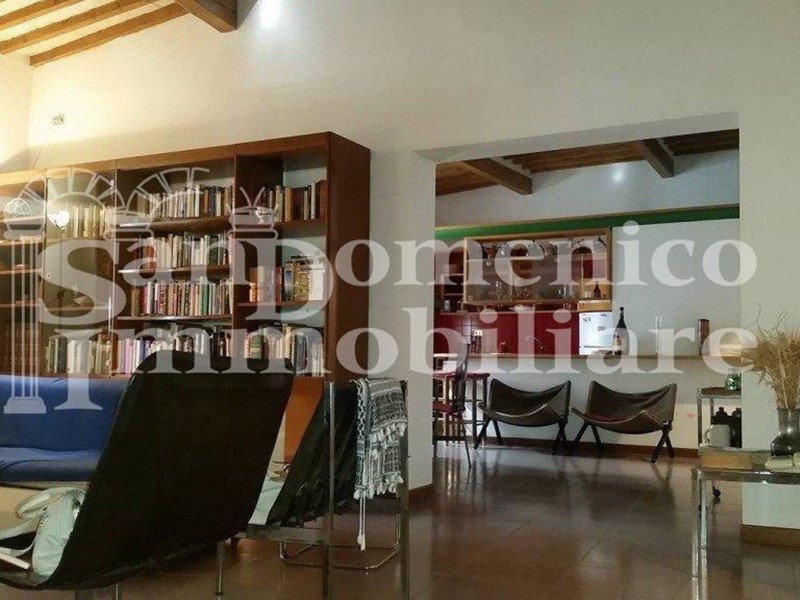 Appartamento in Vendita a Vicopisano, zona San Giovanni Alla Vena, 200'000€, 150 m², con Box