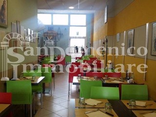 Attività commerciale in Vendita a Cascina, 90'000€, 220 m²