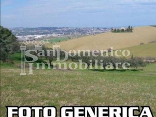 Terreno agricolo in Vendita a Pisa, zona Ospedaletto, 50'000€, 12140 m²