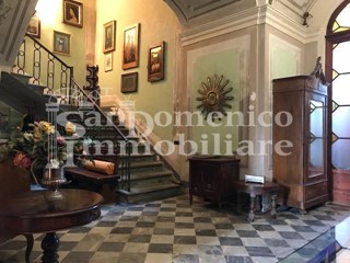 Villa in Vendita a Cascina, zona Navacchio, 595'000€, 600 m²