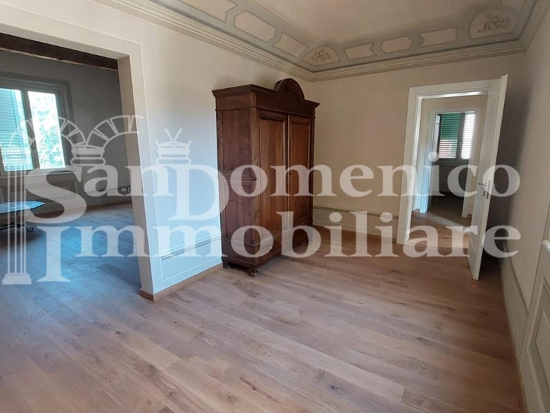 Appartamento in Vendita a Cascina, zona San Frediano a Settimo, 688'000€, 200 m²