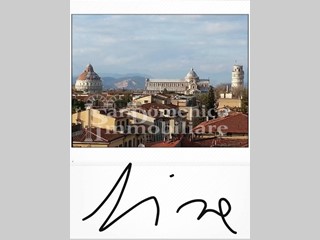 Loft in Affitto a Pisa, 1'500€, 130 m²