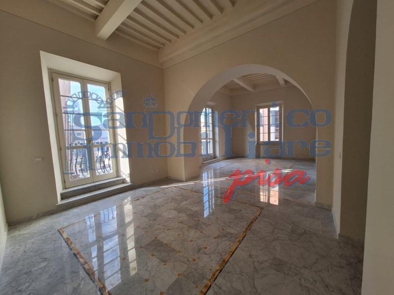 Appartamento in Vendita a Pisa, 790'000€, 230 m²