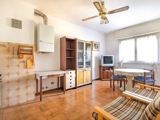 Bilocale in Vendita a Luni, zona Luni Mare, 80'000€, 50 m², arredato