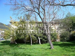 Casa di corte in Vendita a Calci, 450'000€, 300 m²