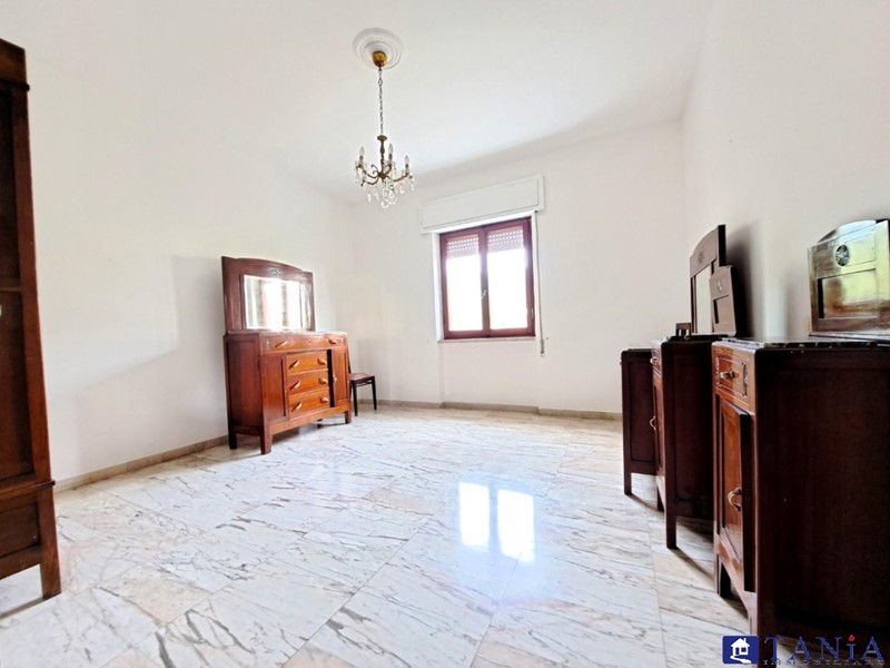 Appartamento in Vendita a Carrara, 239'000€, 120 m²