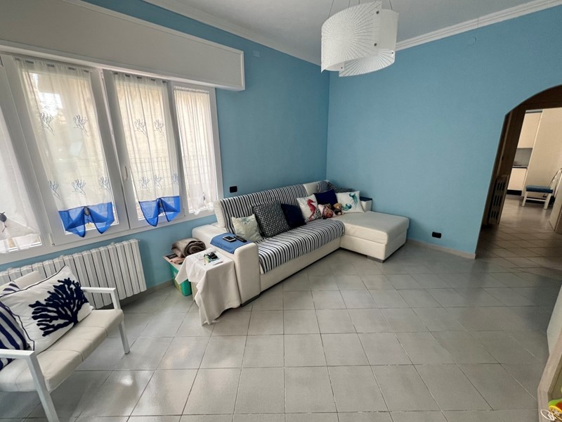 Casa Indipendente in Vendita a Taggia, zona Arma Di Taggia, 390'000€, 100 m²